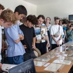 Dopoledne jsme vyhradili školám. Studenti z ITG Gymnázia v Praze – Satalicích absolvovali kromě prohlídky archivu také přednášku o osudu Milady Horákové „než padl rozsudek“.